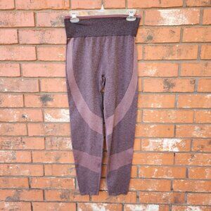 Seamless Leggings Burgundy Ladies Size Large Like New PINK VICTORIA SECRETS